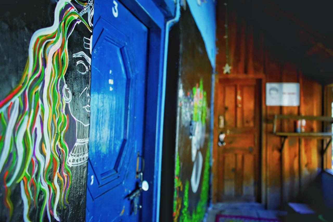Memoir Homestay Kasol Buitenkant foto