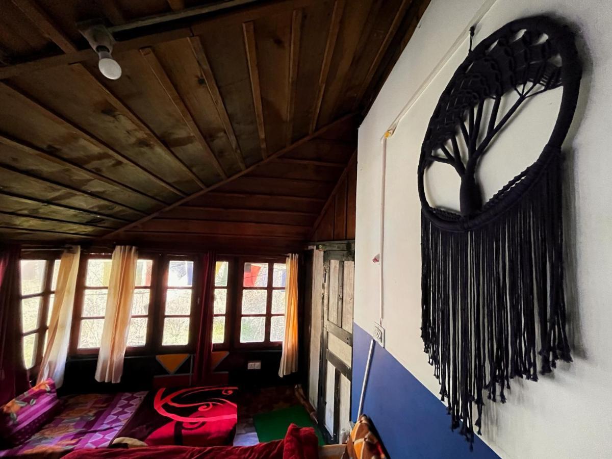 Memoir Homestay Kasol Buitenkant foto
