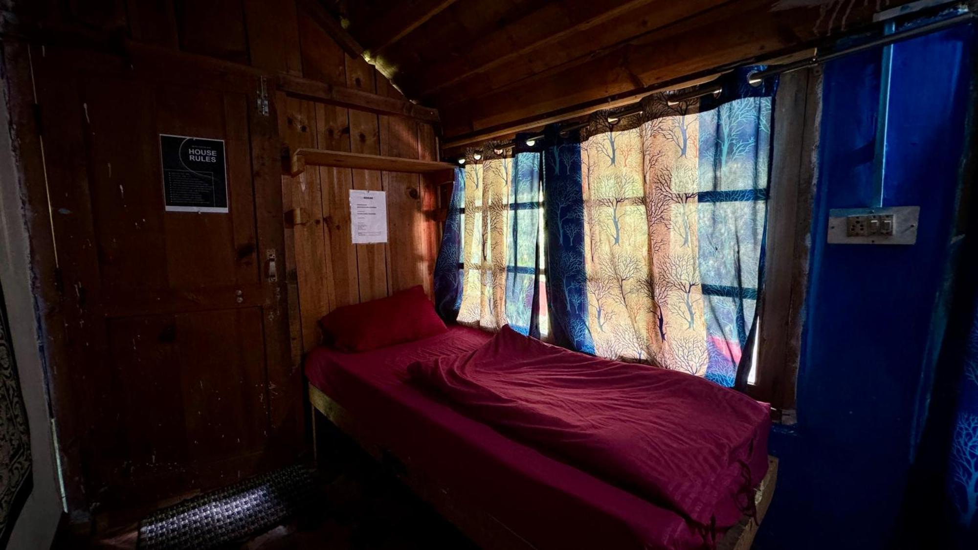 Memoir Homestay Kasol Buitenkant foto